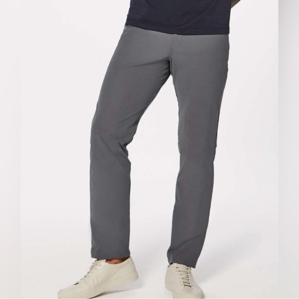 Lululemon Men’s ABC Pant Classic Fit in Fog Horn Grey | 34x32